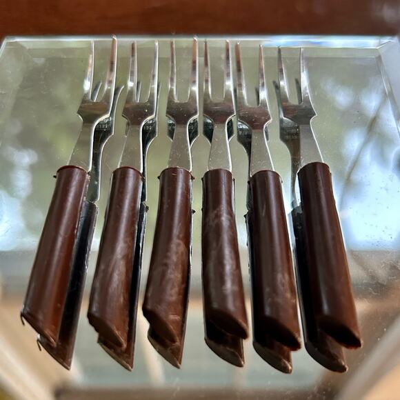 Vintage MCM Cocktail Hors D'oeuvres Forks Made in Japan, set of 6 - Picture 4 of 10